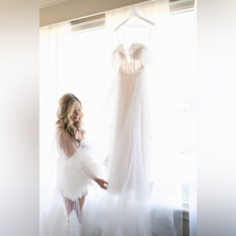 VOIR Victoria Robe